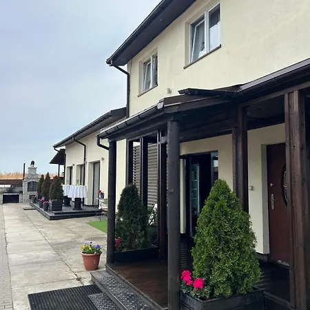 Przy Lotnisku Accommodatie bij particulieren Lesznowola (Masovia)